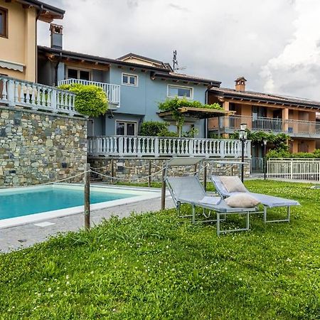 La Dolce Vita - Vista Lago E Piscina Parzanica Экстерьер фото
